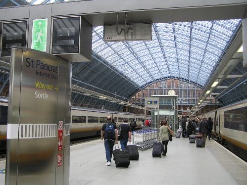 Llegando en tren a St. Pancras desde París Llegando en tren a St. Pancras desde París